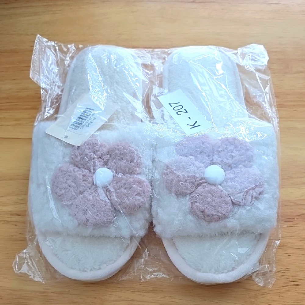 Fluffy White and Pink Flower Slippers